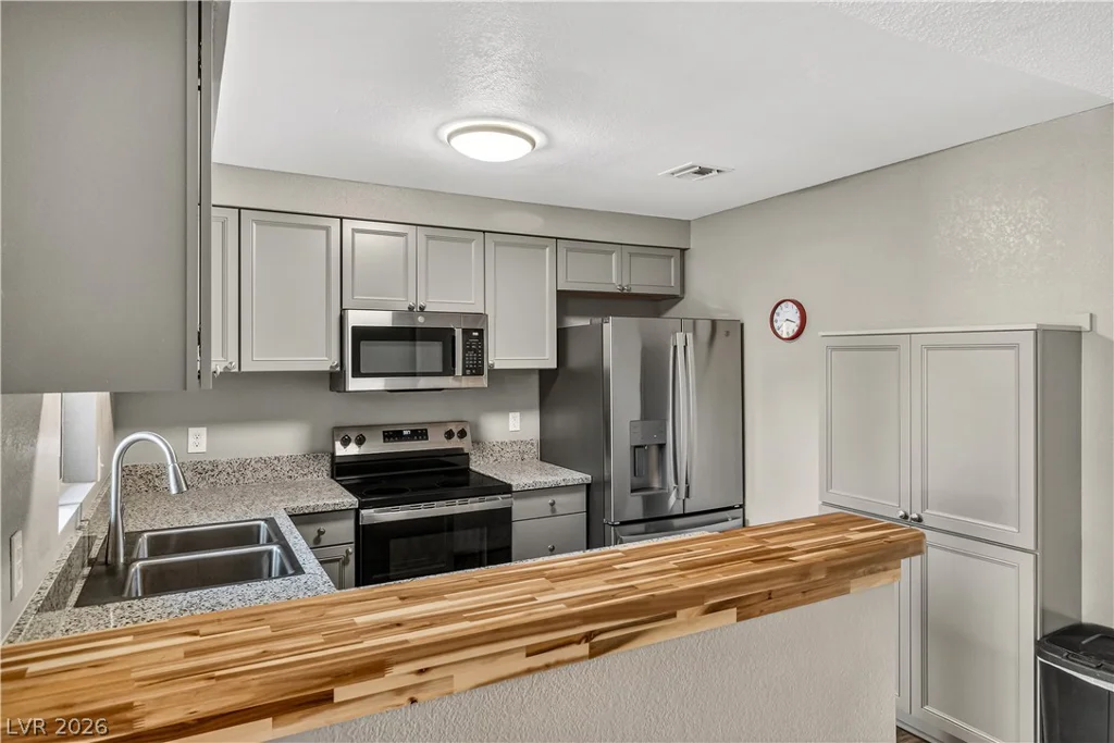2243 Aspen Mirror, Laughlin, NV 89029