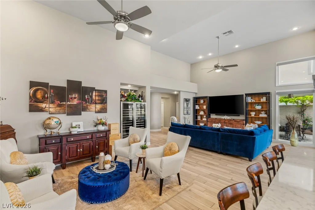 8936 Rainbow Ridge, Las Vegas, NV 89117