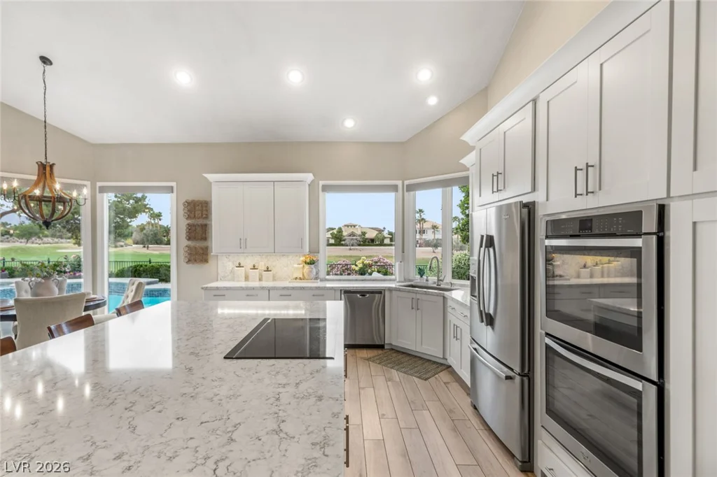 8936 Rainbow Ridge, Las Vegas, NV 89117