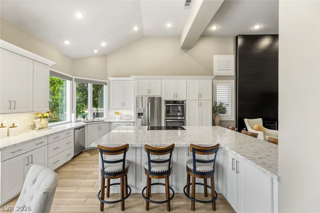 8936 Rainbow Ridge, Las Vegas, NV 89117