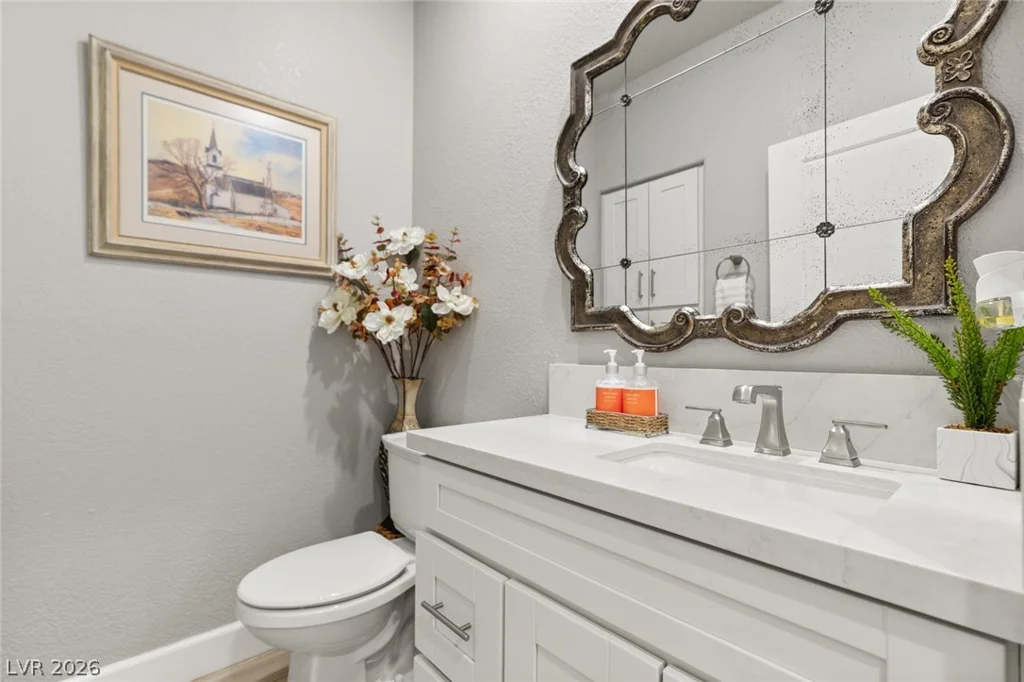 8936 Rainbow Ridge, Las Vegas, NV 89117