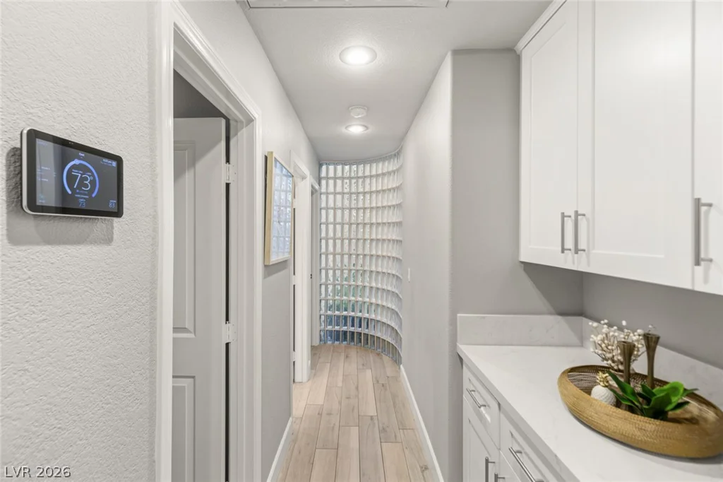 8936 Rainbow Ridge, Las Vegas, NV 89117
