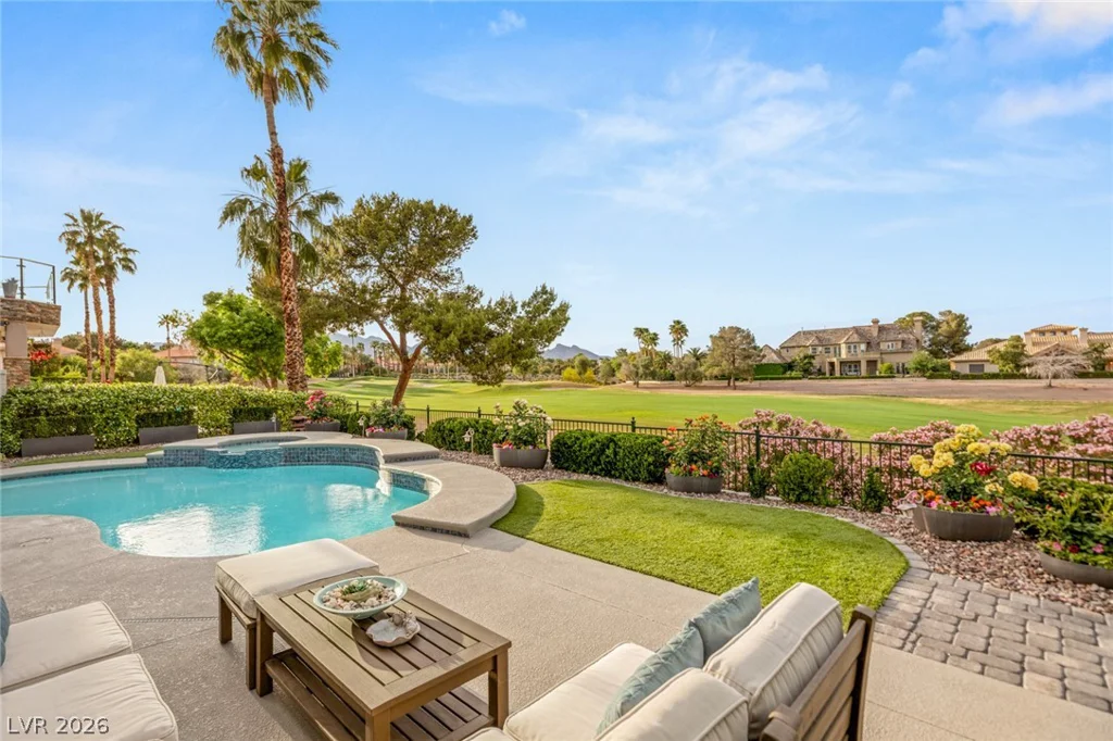 8936 Rainbow Ridge, Las Vegas, NV 89117