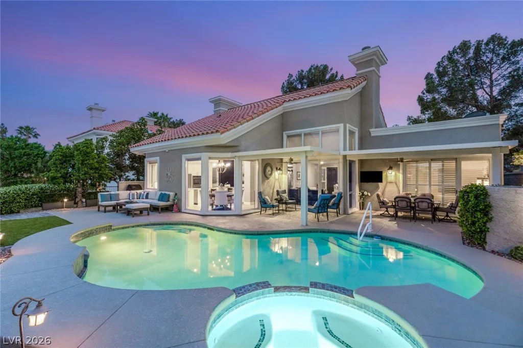 8936 Rainbow Ridge, Las Vegas, NV 89117