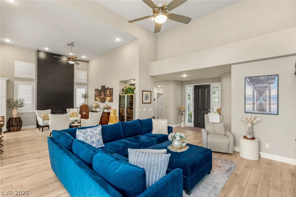8936 Rainbow Ridge, Las Vegas, NV 89117
