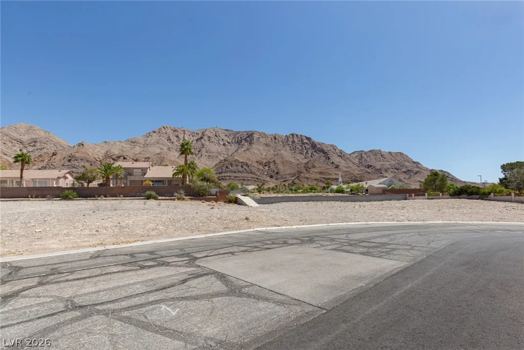 6881 Mountridge, Las Vegas, NV 89110