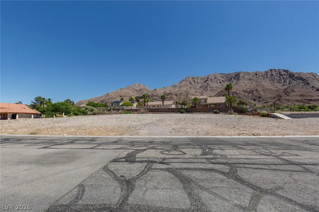 6881 Mountridge, Las Vegas, NV 89110