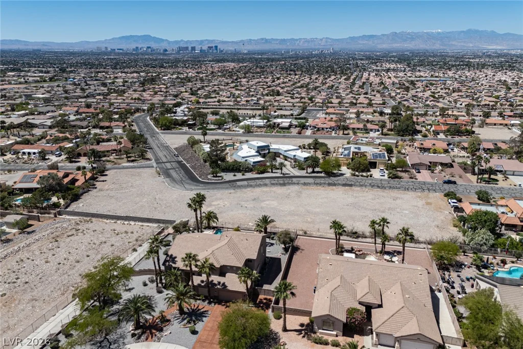 6881 Mountridge, Las Vegas, NV 89110