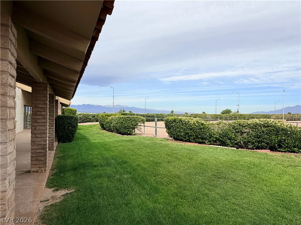 6881 Mountridge, Las Vegas, NV 89110