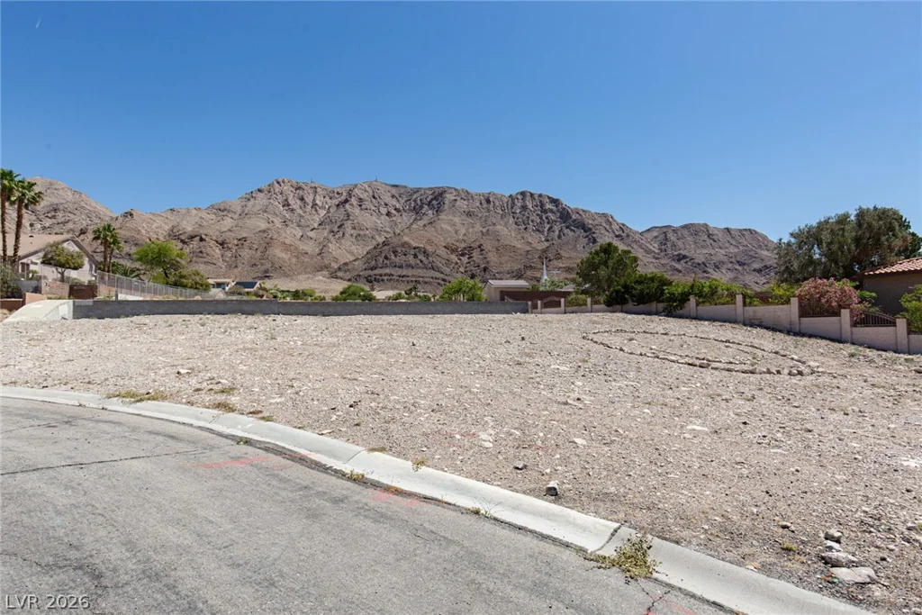 6881 Mountridge, Las Vegas, NV 89110