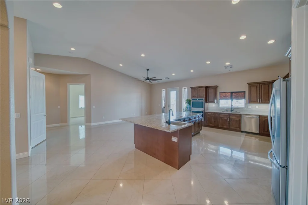 2890 Oakleaf, Pahrump, NV 89048