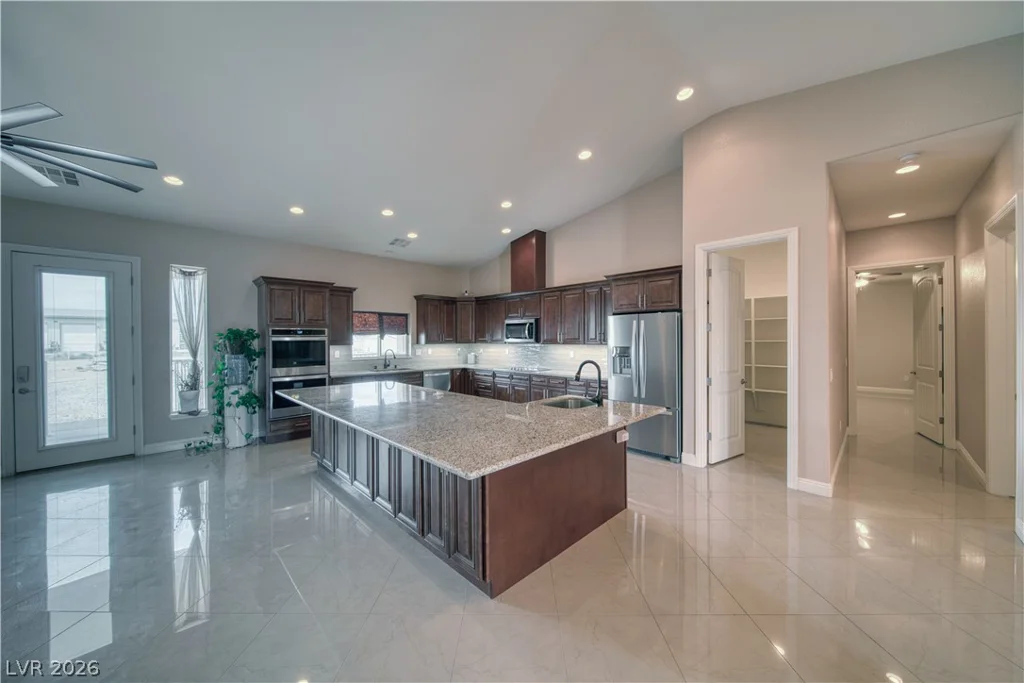 2890 Oakleaf, Pahrump, NV 89048