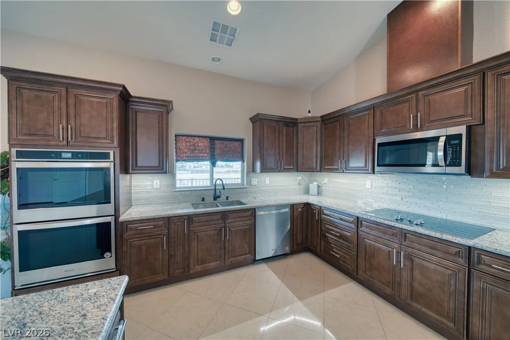 2890 Oakleaf, Pahrump, NV 89048