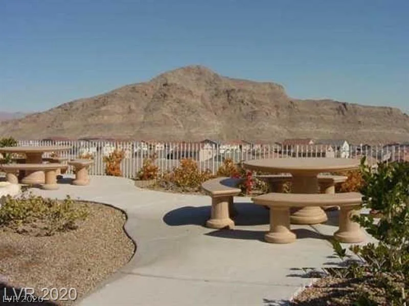 10550 Alexander, Las Vegas, NV 89129