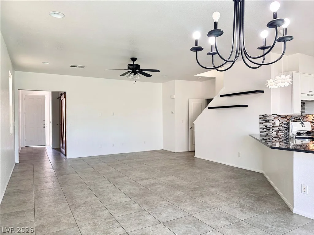 9830 Colenso, Las Vegas, NV 89148