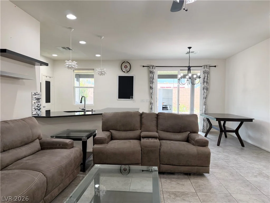 9830 Colenso, Las Vegas, NV 89148