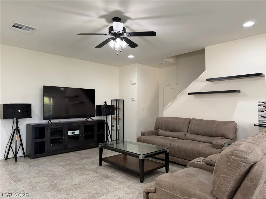 9830 Colenso, Las Vegas, NV 89148