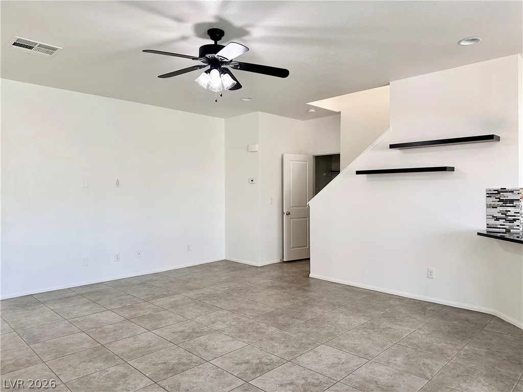9830 Colenso, Las Vegas, NV 89148