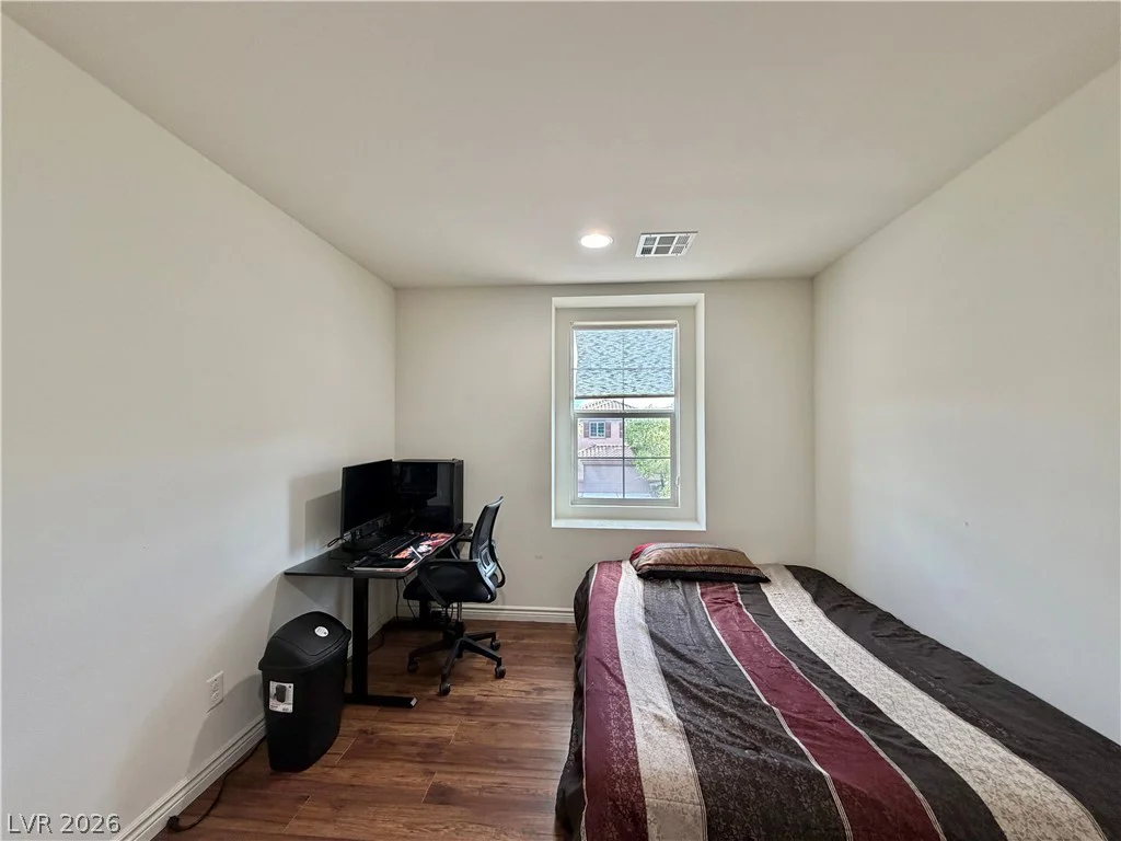 9830 Colenso, Las Vegas, NV 89148