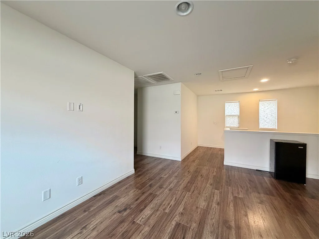 9830 Colenso, Las Vegas, NV 89148