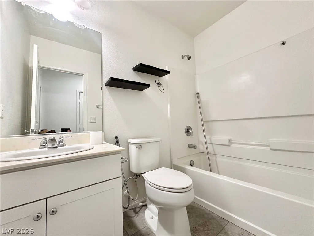 9830 Colenso, Las Vegas, NV 89148