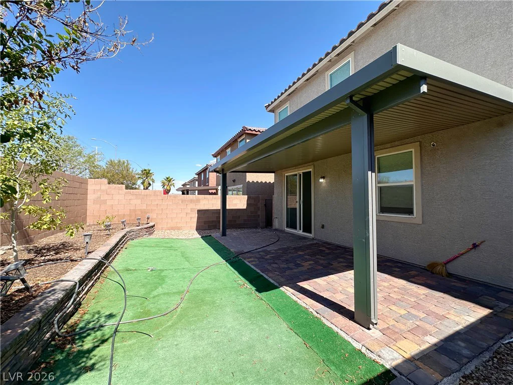 9830 Colenso, Las Vegas, NV 89148