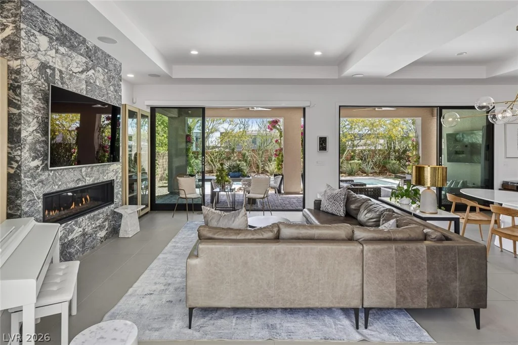 24 Garden Rain, Las Vegas, NV 89135
