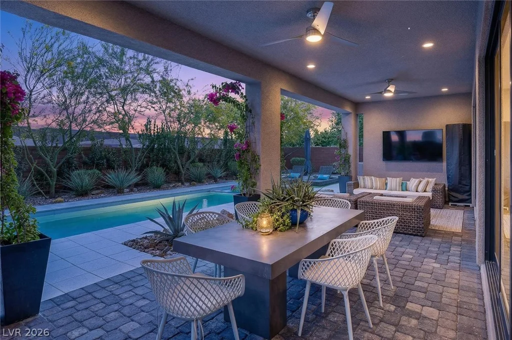 24 Garden Rain, Las Vegas, NV 89135