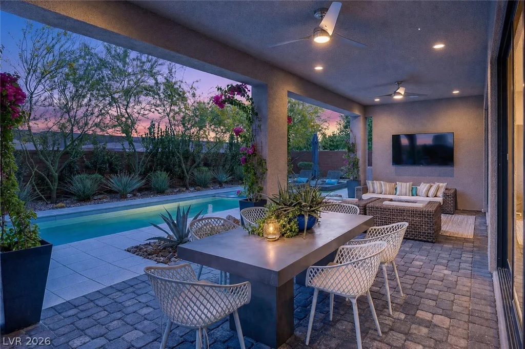 24 Garden Rain, Las Vegas, NV 89135