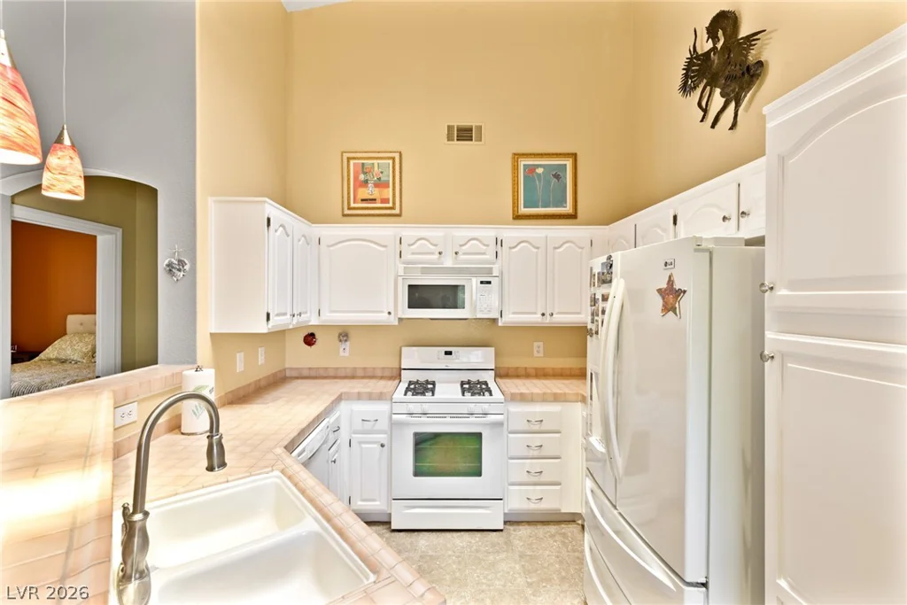 3320 Fort Apache, Las Vegas, NV 89117