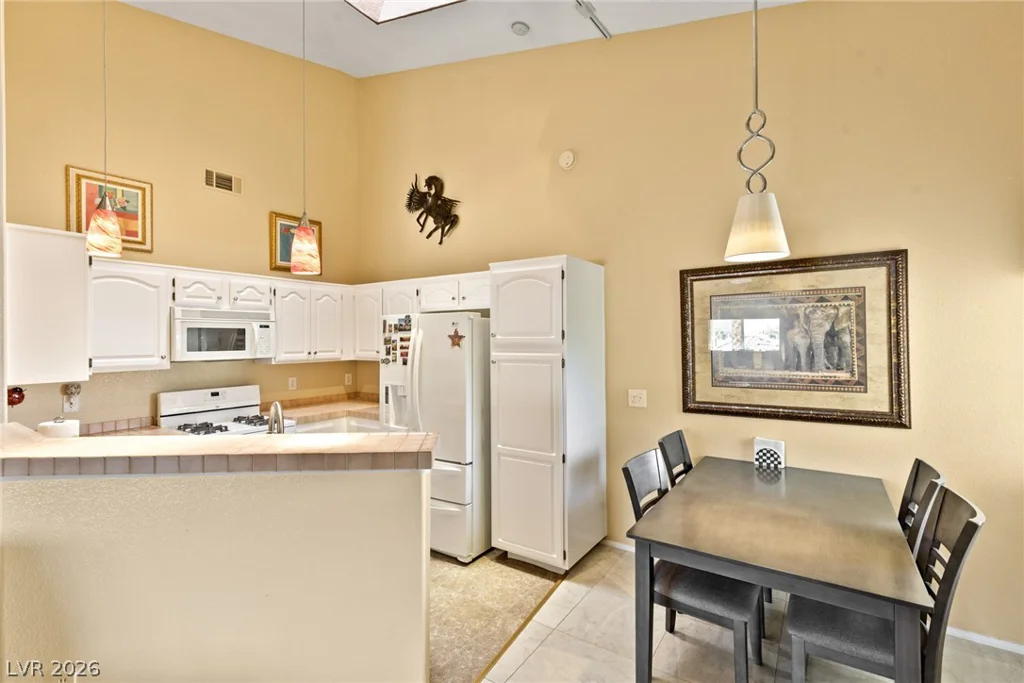 3320 Fort Apache, Las Vegas, NV 89117