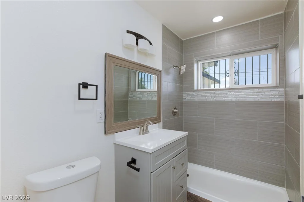 2312 Beverly, Las Vegas, NV 89104