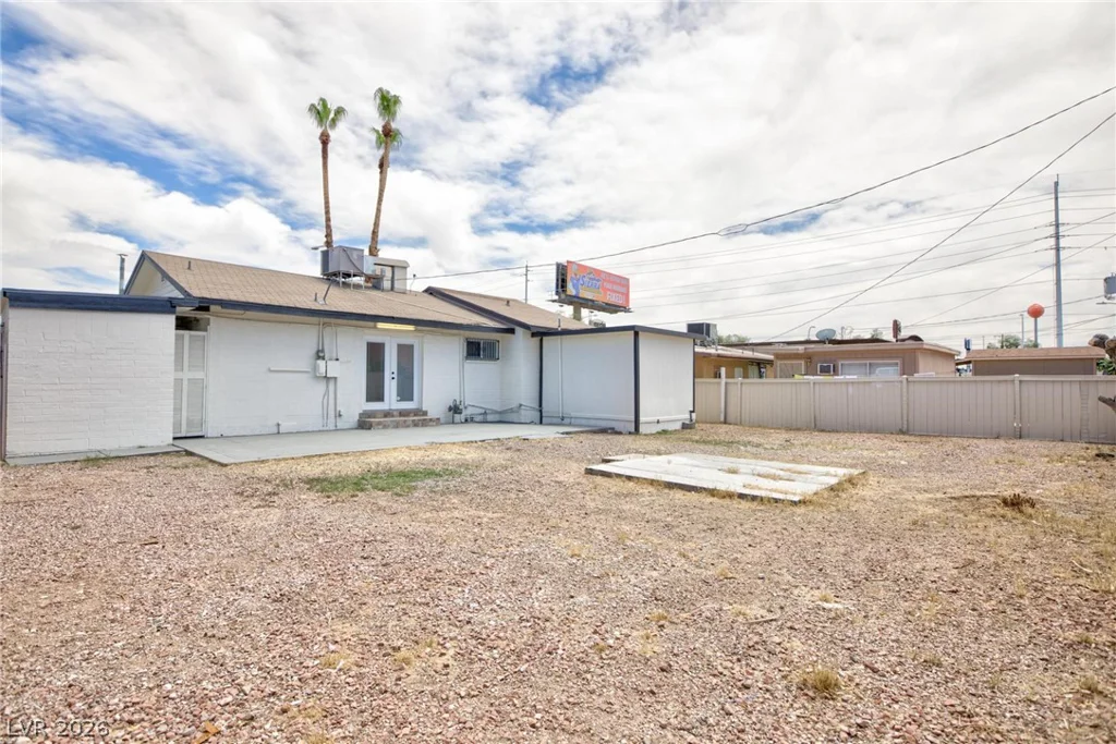2312 Beverly, Las Vegas, NV 89104