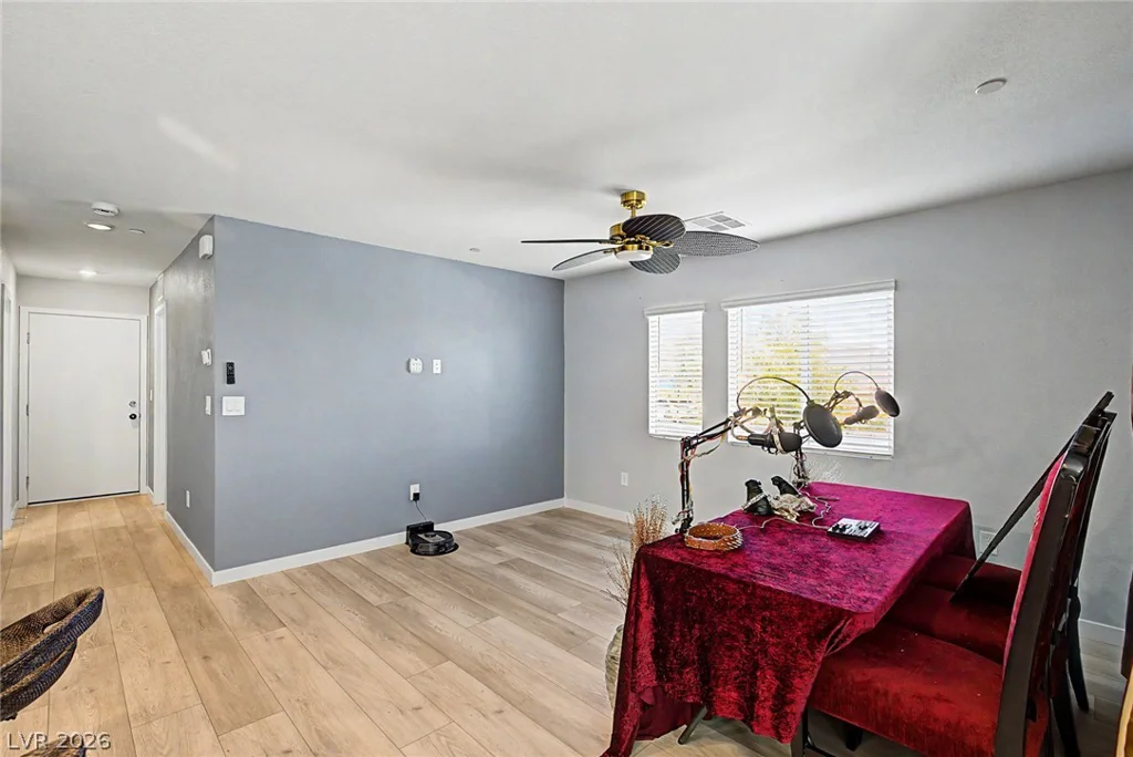 9601 Oliver Hills, Las Vegas, NV 89143