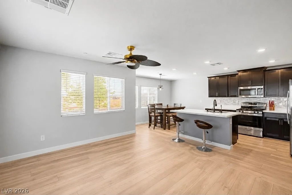 9601 Oliver Hills, Las Vegas, NV 89143