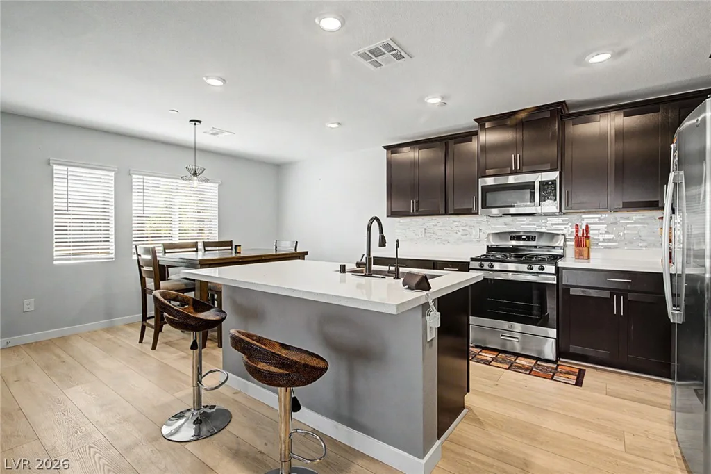 9601 Oliver Hills, Las Vegas, NV 89143