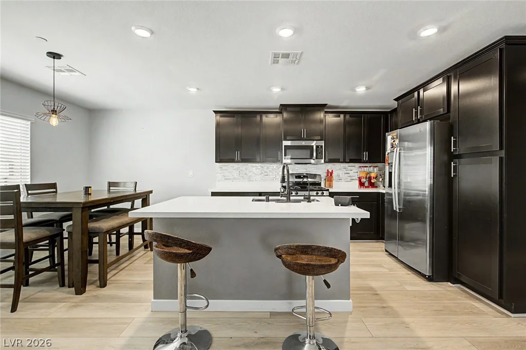 9601 Oliver Hills, Las Vegas, NV 89143