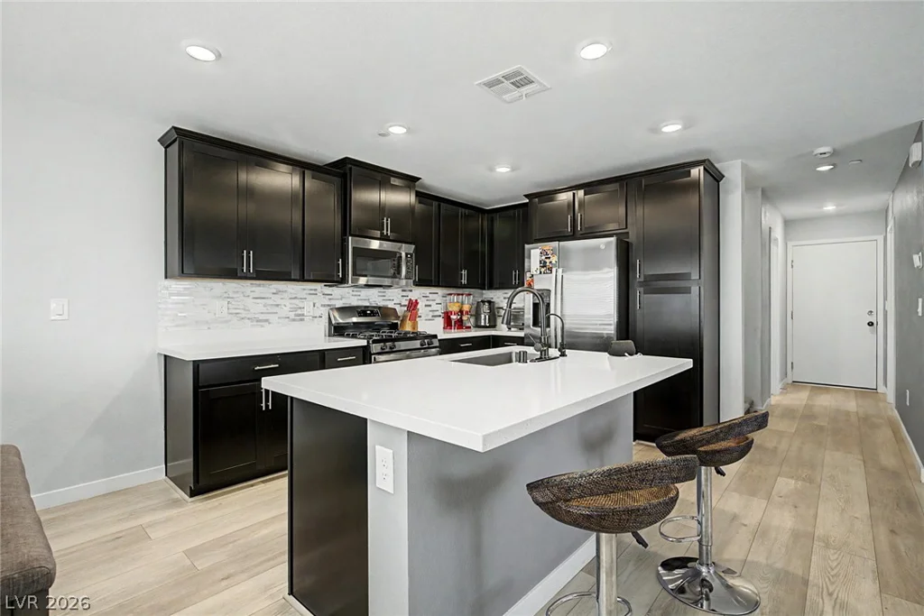 9601 Oliver Hills, Las Vegas, NV 89143