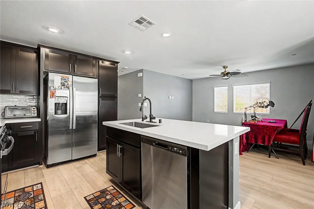 9601 Oliver Hills, Las Vegas, NV 89143