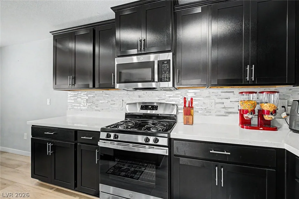 9601 Oliver Hills, Las Vegas, NV 89143