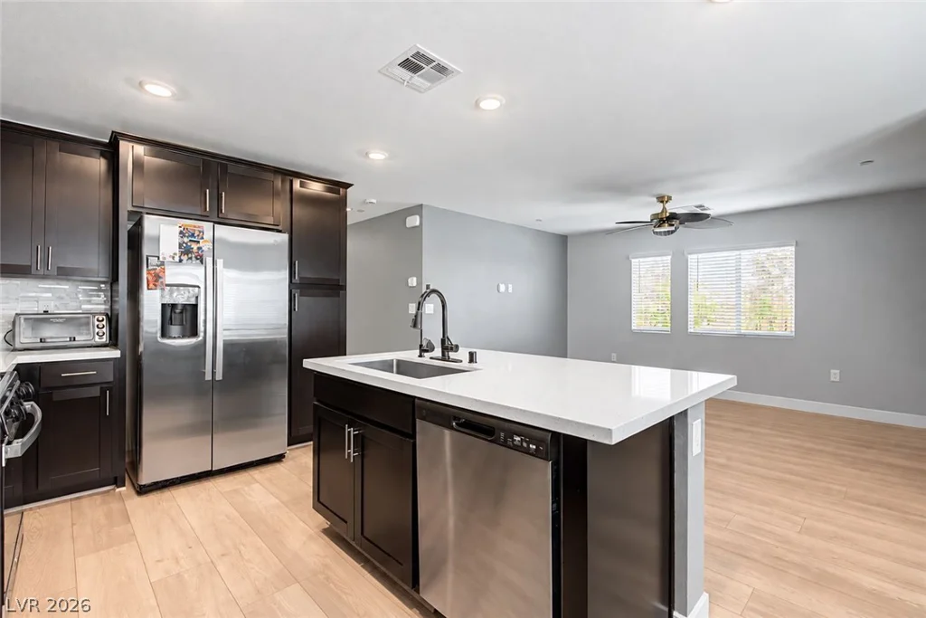 9601 Oliver Hills, Las Vegas, NV 89143