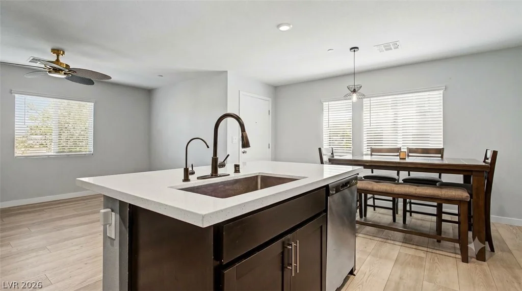 9601 Oliver Hills, Las Vegas, NV 89143