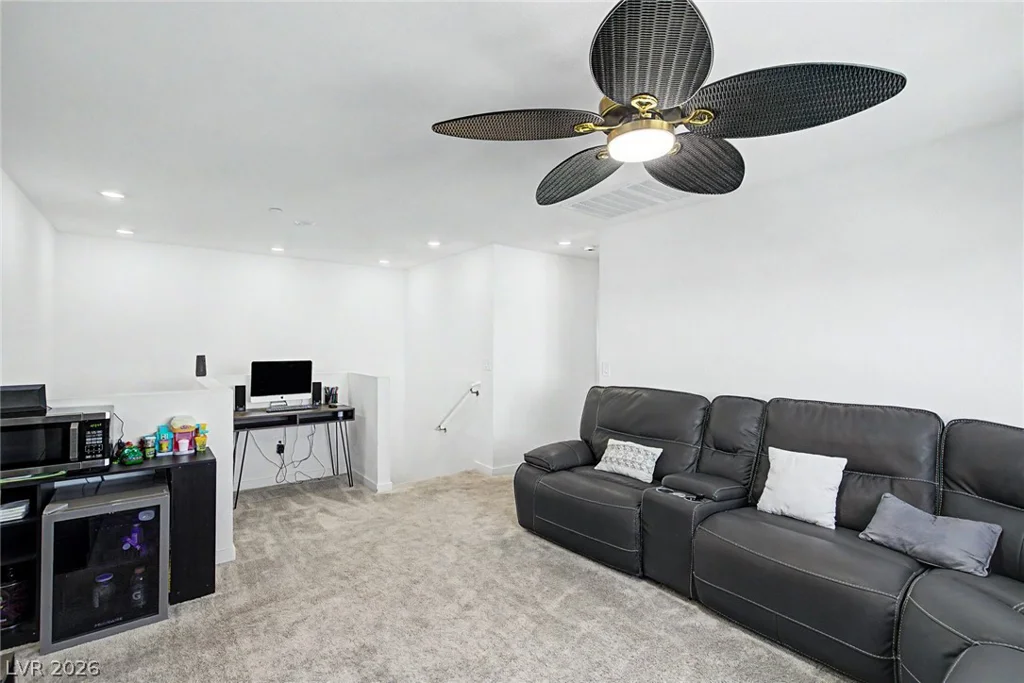 9601 Oliver Hills, Las Vegas, NV 89143