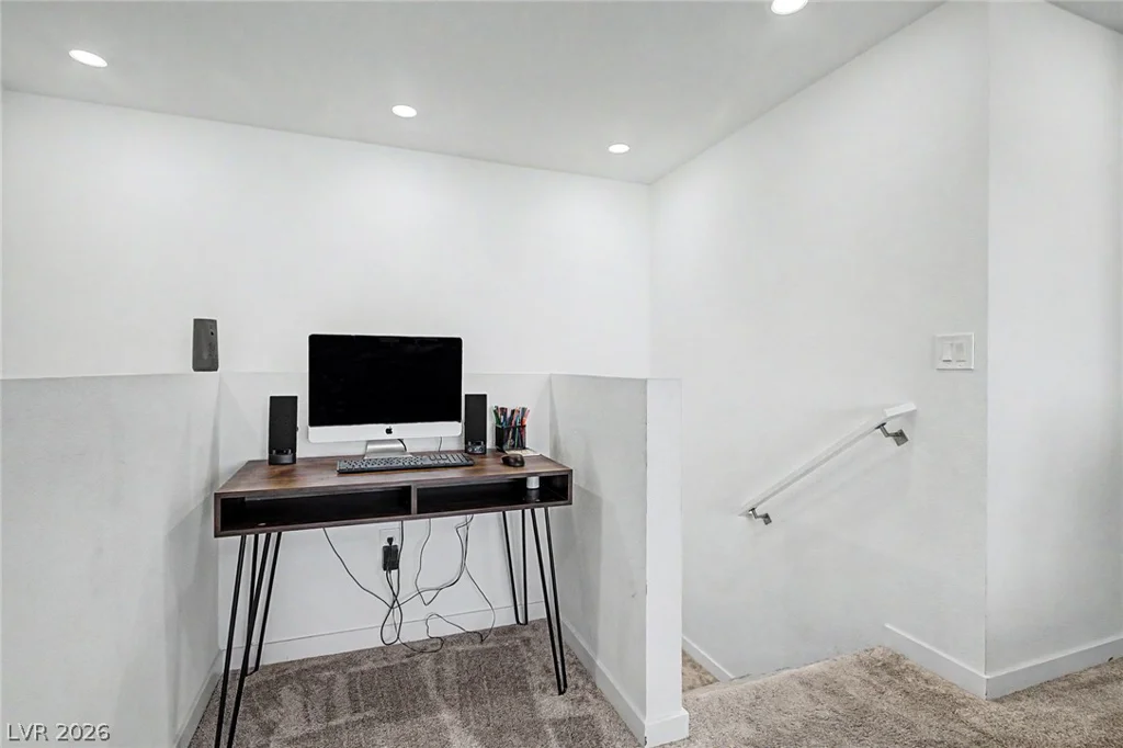 9601 Oliver Hills, Las Vegas, NV 89143