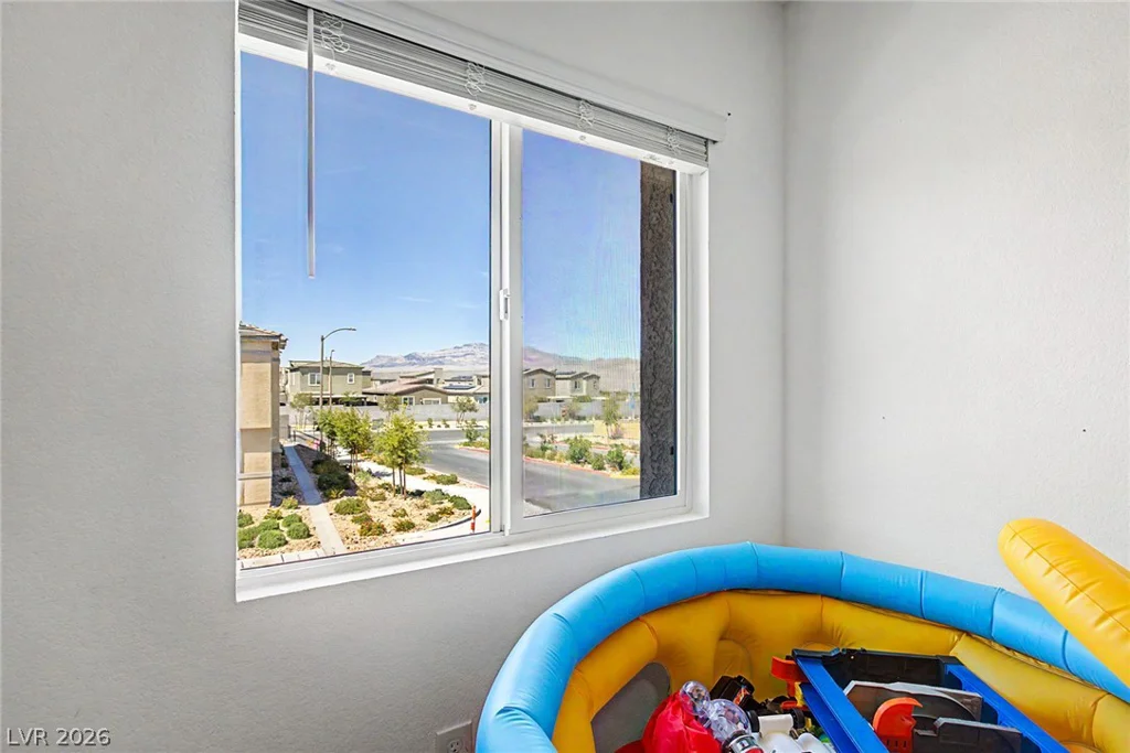 9601 Oliver Hills, Las Vegas, NV 89143