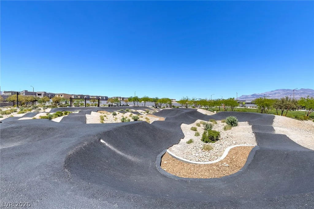 9601 Oliver Hills, Las Vegas, NV 89143