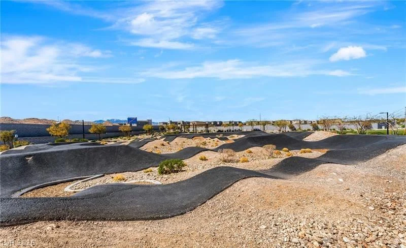 9601 Oliver Hills, Las Vegas, NV 89143