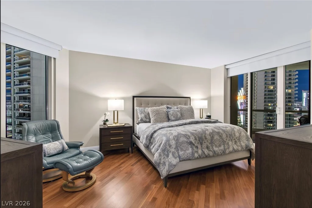 2747 Paradise, Las Vegas, NV 89109