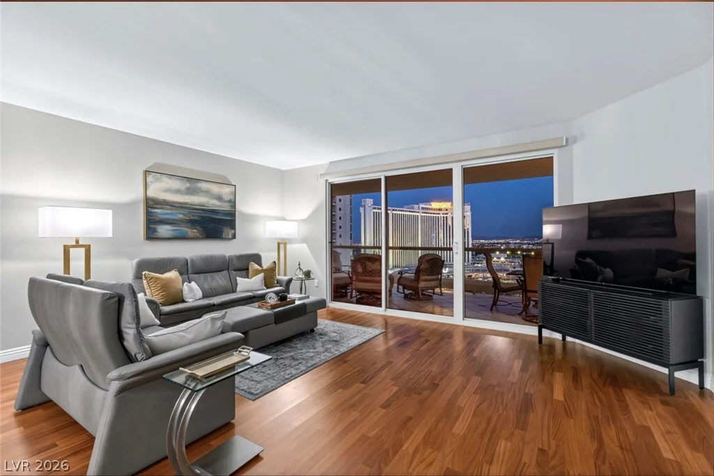 2747 Paradise, Las Vegas, NV 89109