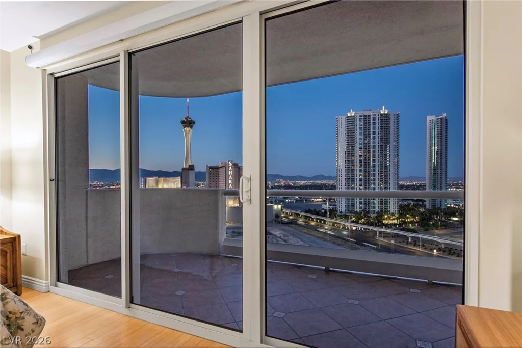 2747 Paradise, Las Vegas, NV 89109